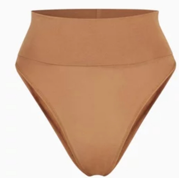 2pcs SKIMS SLEEP BRIEF/ CAMEL/4X/NWT - Picture 3 of 15